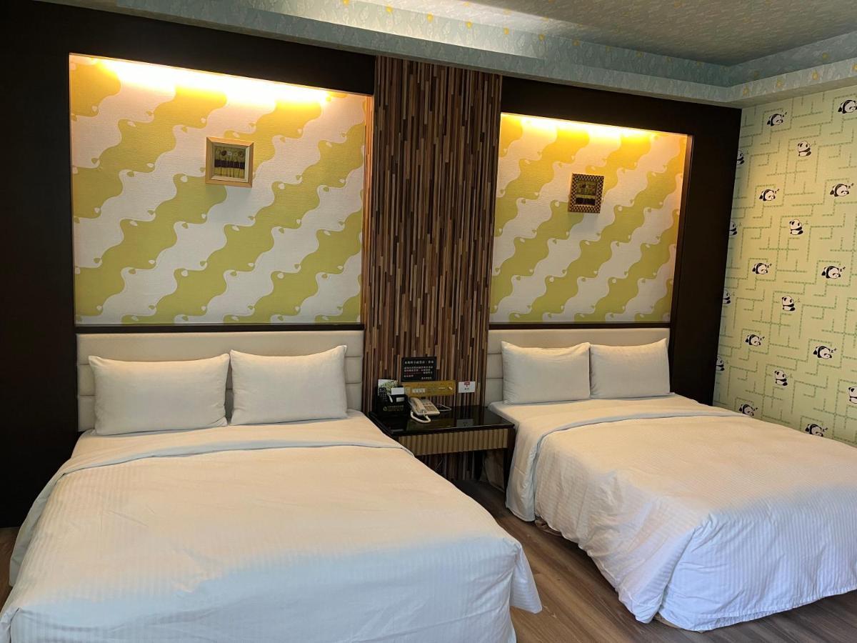Hua Xiang Motel - Fengshan Kaohsiung Eksteriør billede