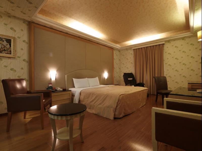 Hua Xiang Motel - Fengshan Kaohsiung Eksteriør billede